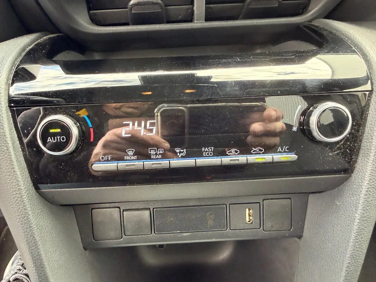 1.5 Hybrid Dynamic | Navigatie | Apple CarPlay/Android auto | Achteruitrijcamera