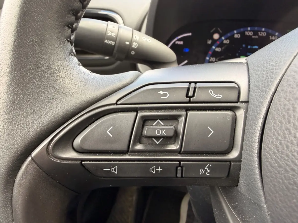1.5 Hybrid Dynamic | Navigatie | Apple CarPlay/Android auto | Achteruitrijcamera