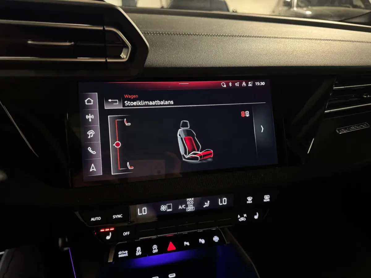 2.0 TFSI S3 quattro PANO KEYLESS CARPLAY