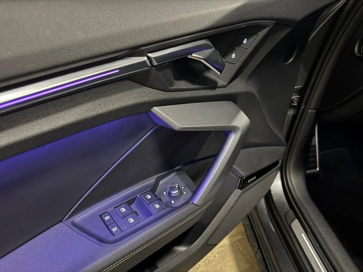 2.0 TFSI S3 quattro PANO KEYLESS CARPLAY