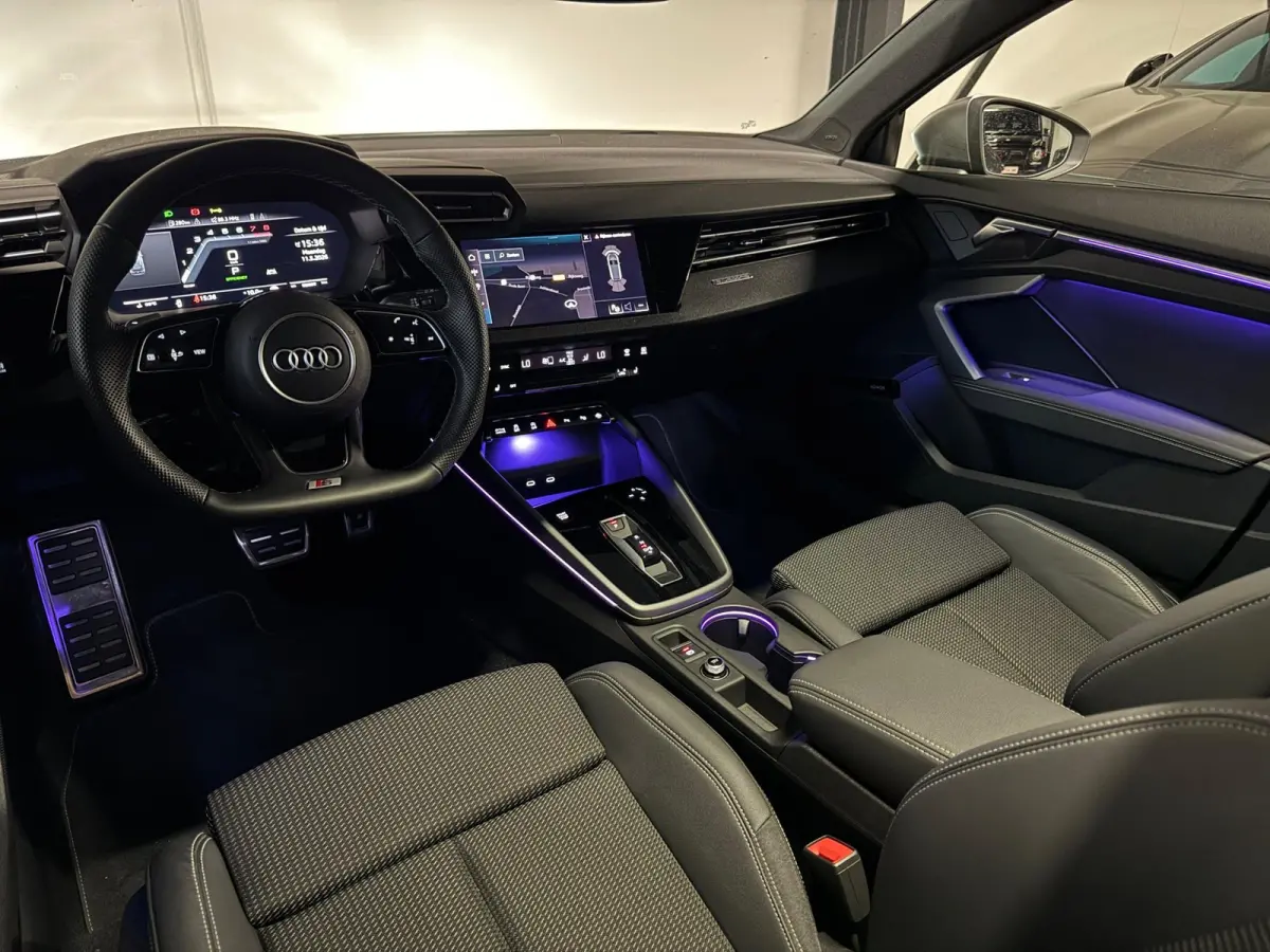 2.0 TFSI S3 quattro PANO KEYLESS CARPLAY