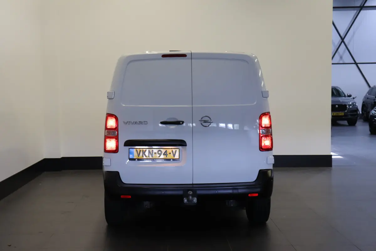 2.0 CDTI 122PK L2 Automaat EURO 6 - Airco - Navi - Cruise - € 14.950,- Excl.
