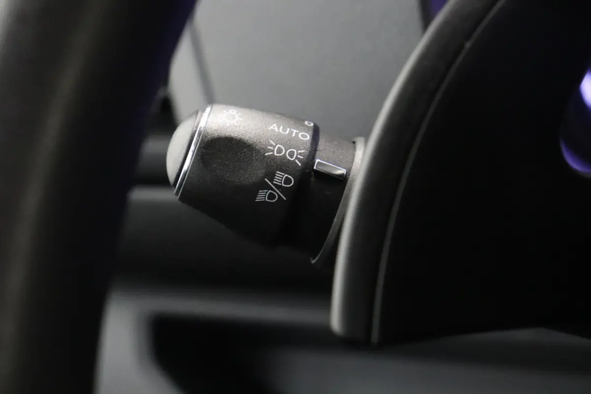 2.0 CDTI 122PK L2 Automaat EURO 6 - Airco - Navi - Cruise - € 14.950,- Excl.