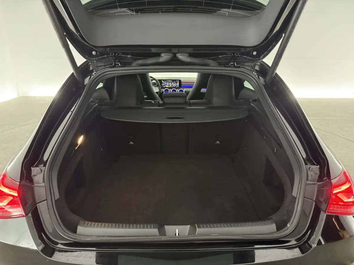 180 AMG Nightpakket | Pano | Sfeer | Virtual | Memory | Multibeam-LED | Carplay