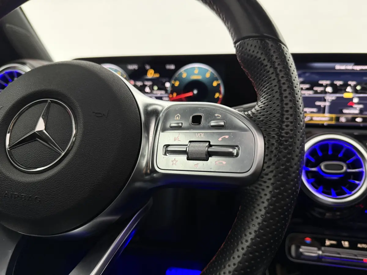 180 AMG Nightpakket | Pano | Sfeer | Virtual | Memory | Multibeam-LED | Carplay