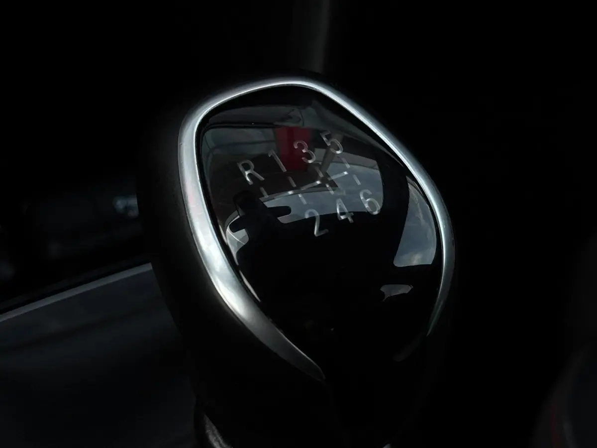 1.2 GS Line | LED | 360 Camera | Parksens | Carplay | Dodehoekassistent | Two Tone