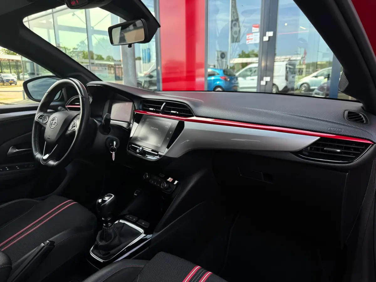 1.2 GS Line | LED | 360 Camera | Parksens | Carplay | Dodehoekassistent | Two Tone