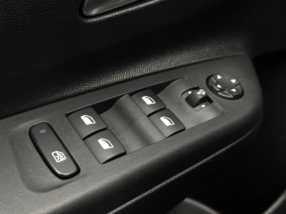 1.2 GS Line | LED | 360 Camera | Parksens | Carplay | Dodehoekassistent | Two Tone