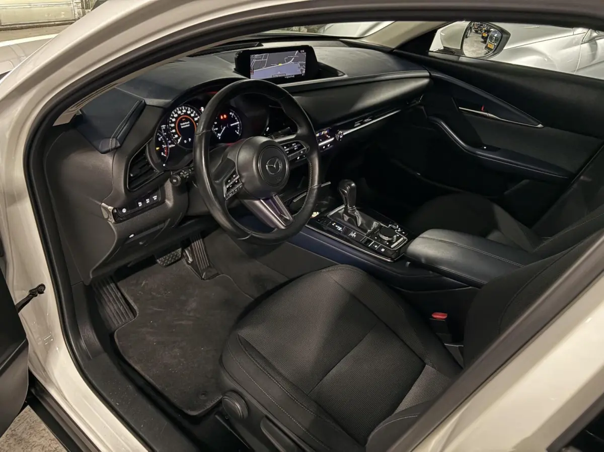 2.0 e-SkyActiv-X M Hybrid Luxury 180pk |HUD|Trekhaak