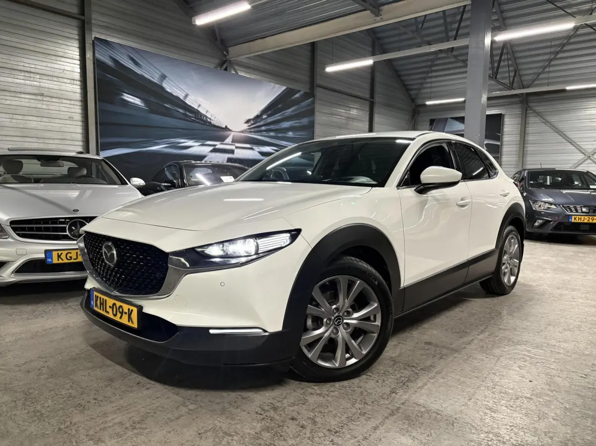 2.0 e-SkyActiv-X M Hybrid Luxury 180pk |HUD|Trekhaak