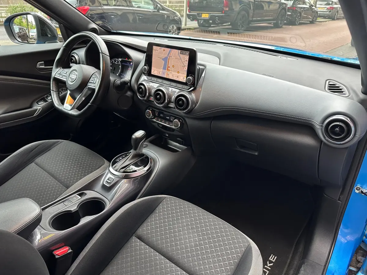 1.0 DIG-T Business Access Automaat Navi 360 Camera