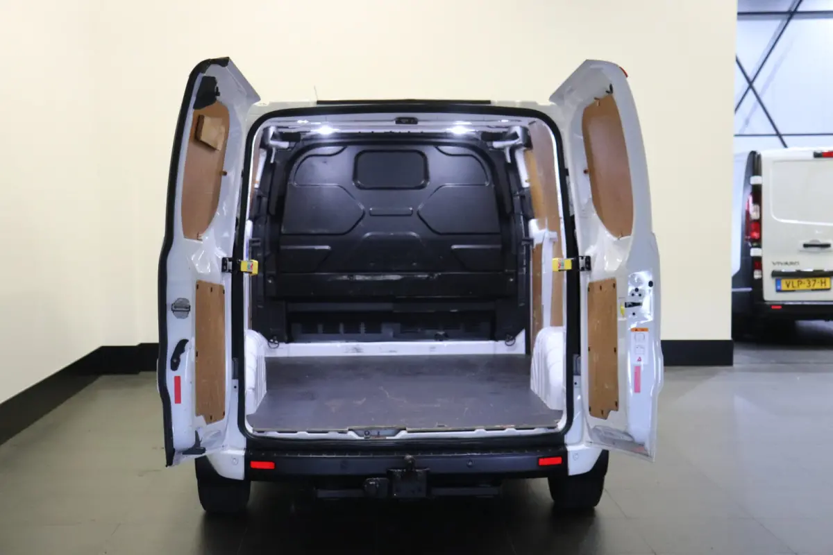 2.0 TDCI Automaat 2x Schuifdeur L2 EURO 6 - Airco - ACC - Trekhaak - € 16.900,- Excl.