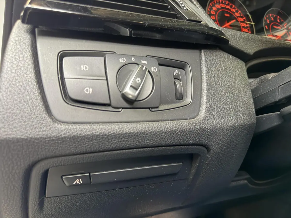 335i xDrive Upgrade Edition Akra 360pk pano