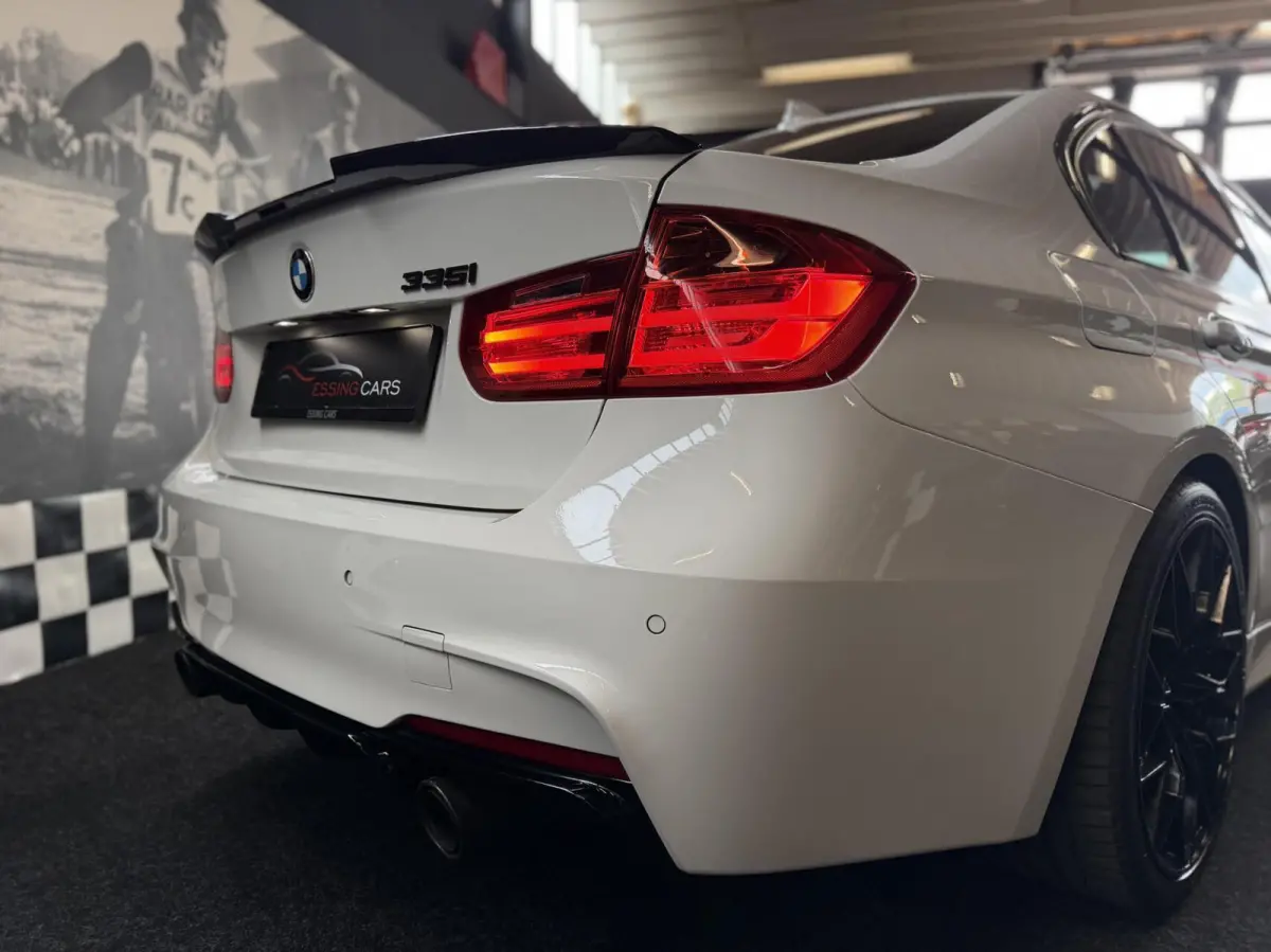 335i xDrive Upgrade Edition Akra 360pk pano
