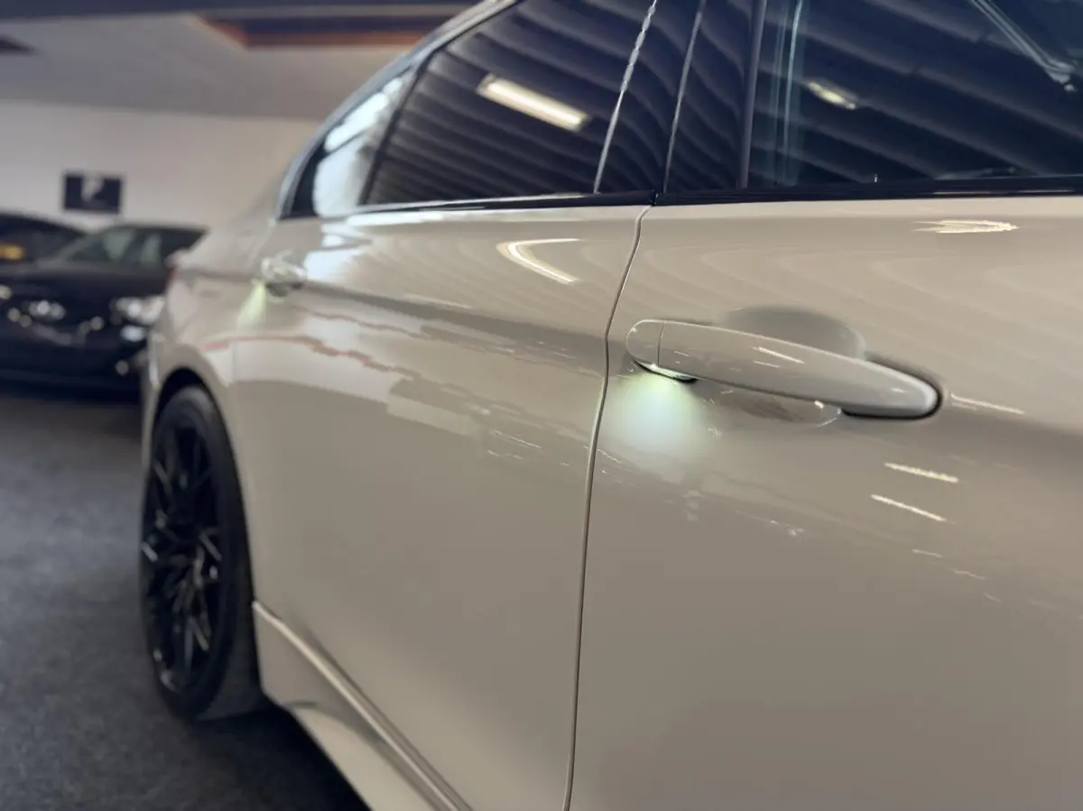 335i xDrive Upgrade Edition Akra 360pk pano