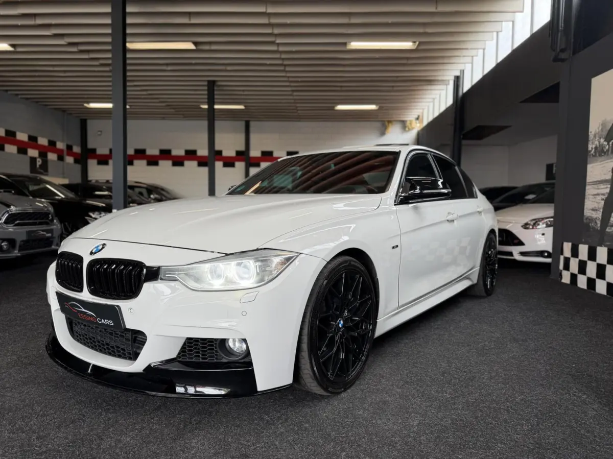 335i xDrive Upgrade Edition Akra 360pk pano