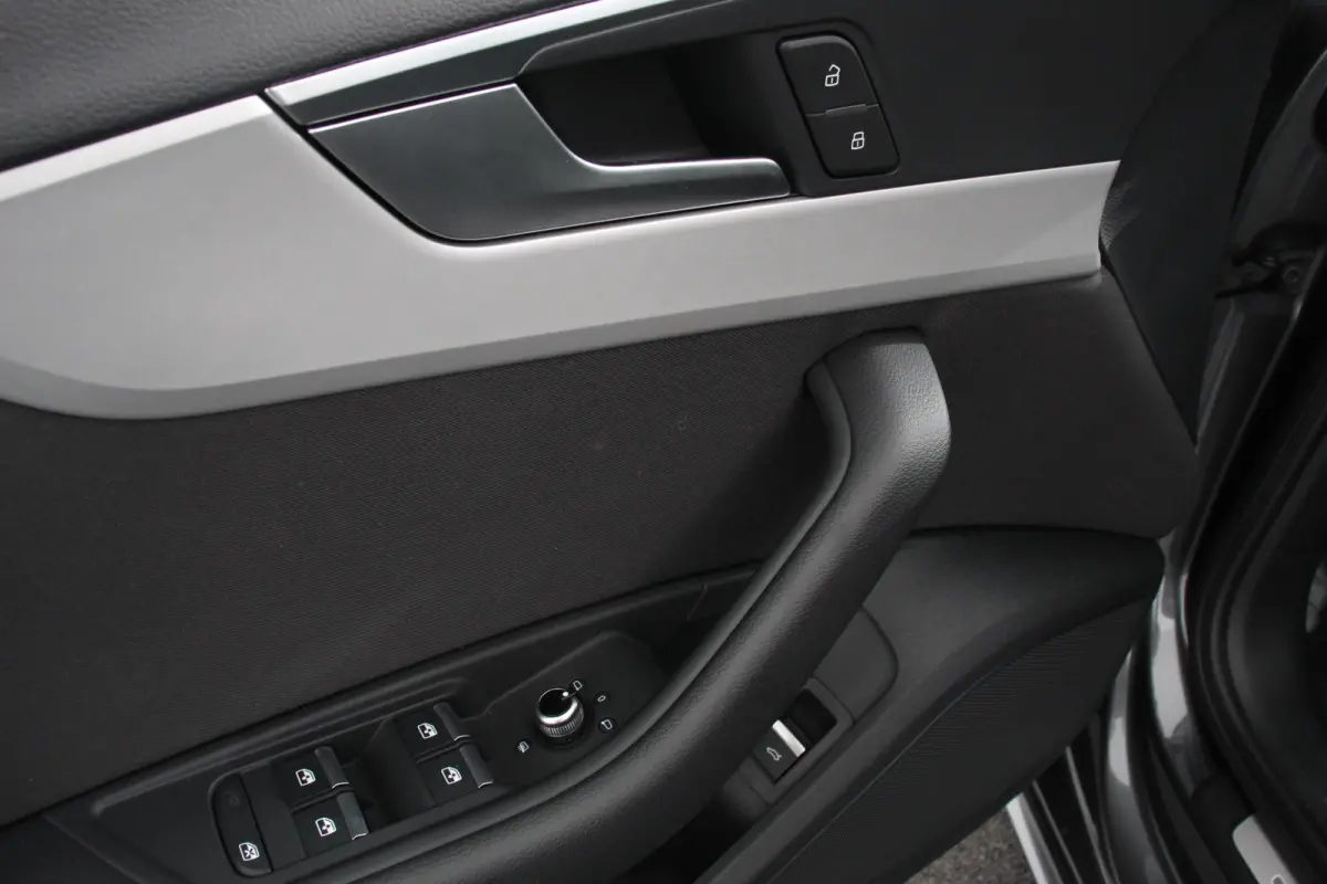 40 TFSI 204 pk S-tronic S Line Plus Navigatie Adaptive Cruise Control Parkeersensoren Camera Lane Assist Elektrische achterklep Stoelverwarming Ledverlichting Virtual Cockpit Climatronic