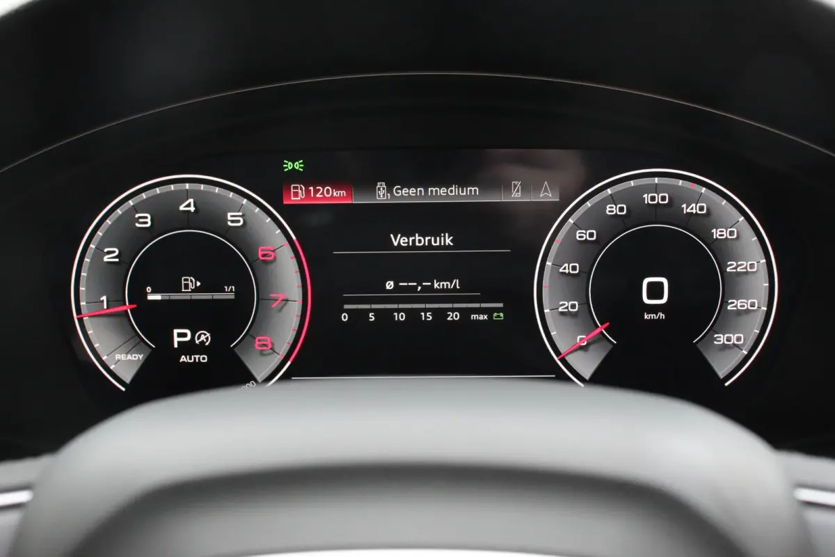 40 TFSI 204 pk S-tronic S Line Plus Navigatie Adaptive Cruise Control Parkeersensoren Camera Lane Assist Elektrische achterklep Stoelverwarming Ledverlichting Virtual Cockpit Climatronic