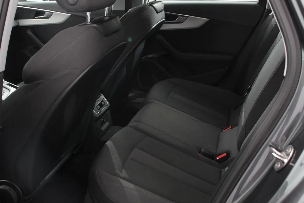 40 TFSI 204 pk S-tronic S Line Plus Navigatie Adaptive Cruise Control Parkeersensoren Camera Lane Assist Elektrische achterklep Stoelverwarming Ledverlichting Virtual Cockpit Climatronic