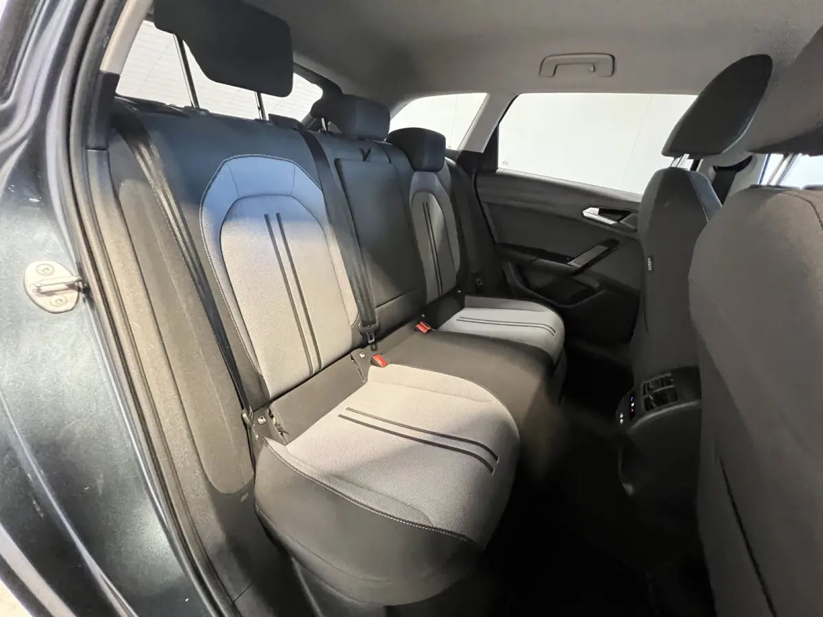 1.0 TSI Style | Apple Carplay/ Android Auto | LED Koplampen | LMV 17'' | Cruise Control | Rijstrooksensor met correctie | NL auto |