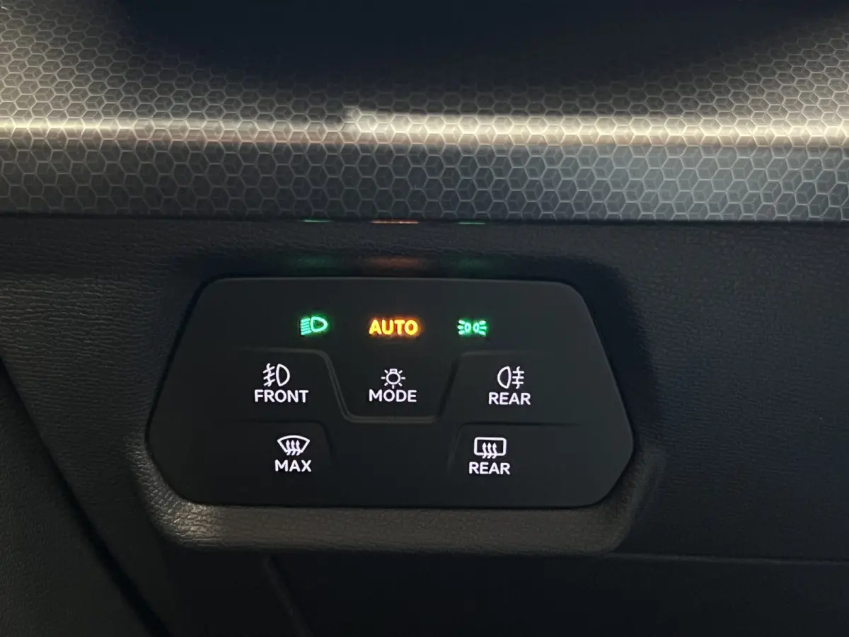 1.0 TSI Style | Apple Carplay/ Android Auto | LED Koplampen | LMV 17'' | Cruise Control | Rijstrooksensor met correctie | NL auto |
