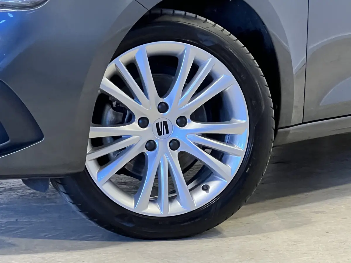 1.0 TSI Style | Apple Carplay/ Android Auto | LED Koplampen | LMV 17'' | Cruise Control | Rijstrooksensor met correctie | NL auto |