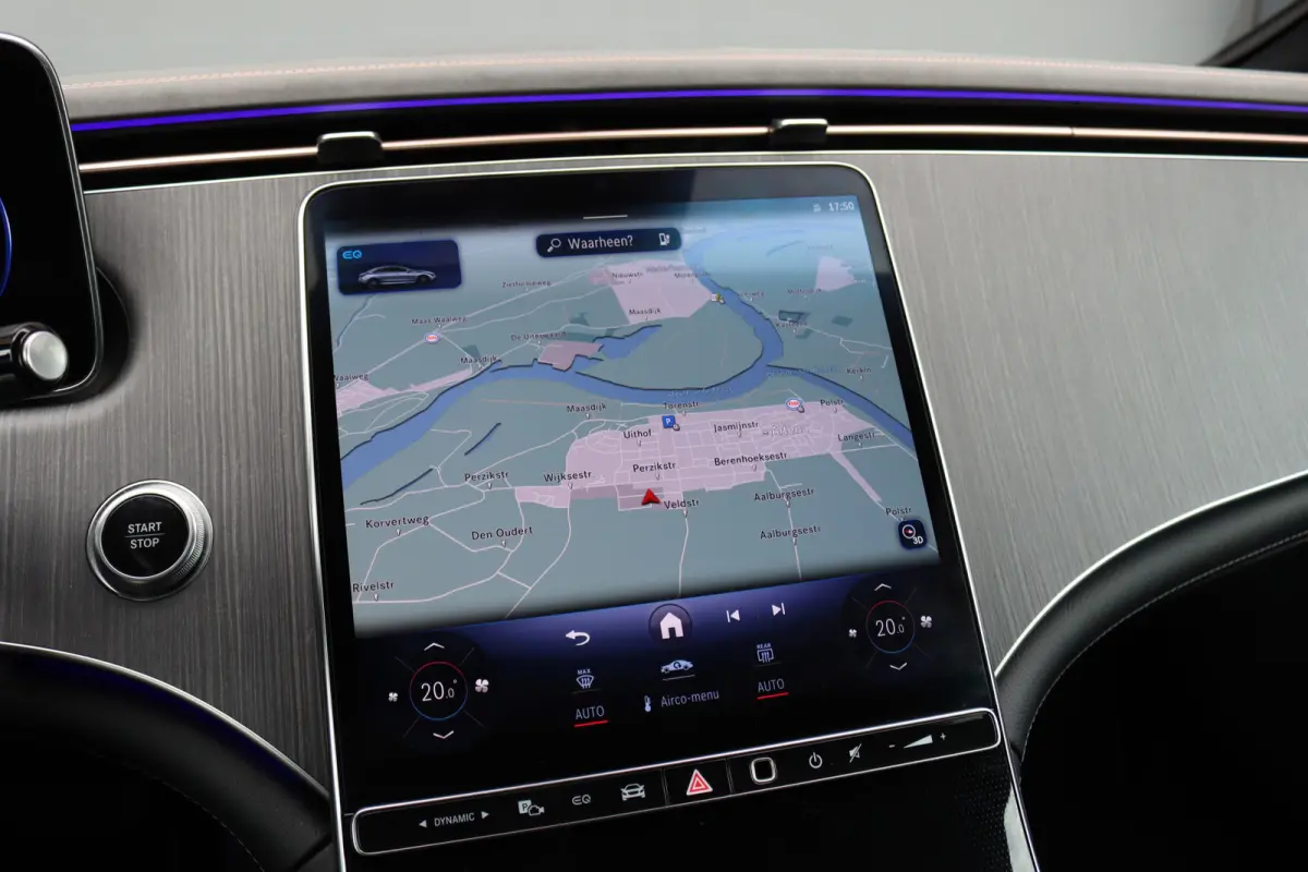 350 Luxury Line Premium 89 kWh | Distronic+ | Burmester | Memory | Digital Light | Trekhaak | Surround Camera | Keyless Go | Leder | Augmented Reality |