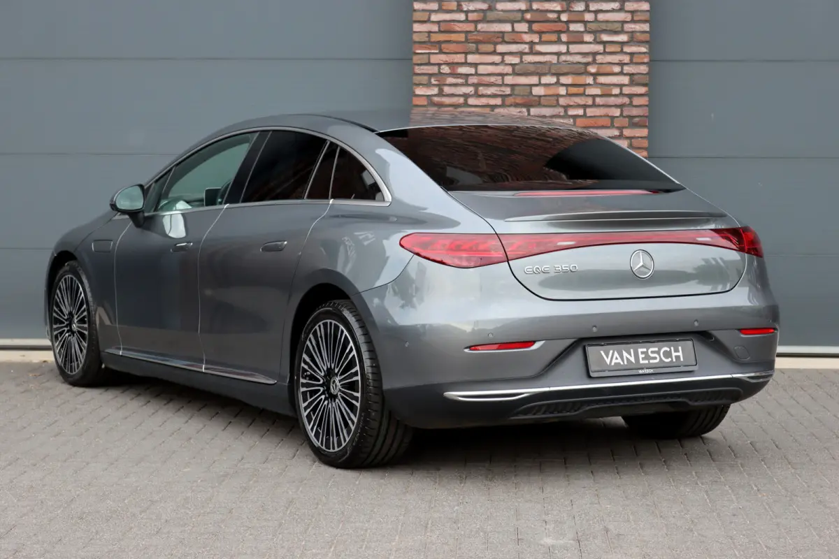 350 Luxury Line Premium 89 kWh | Distronic+ | Burmester | Memory | Digital Light | Trekhaak | Surround Camera | Keyless Go | Leder | Augmented Reality |