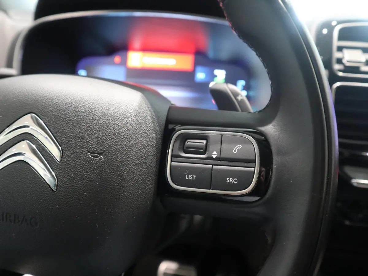 1.6 Plug-in Hybrid 225 Shine STOELMASSAGE - STOELVERWARMING - NAVIGATIE