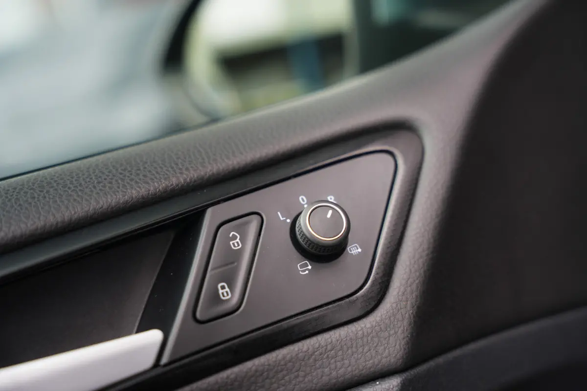 R 2.0 TSI 301 pk 4Motion / Eventuri-Intake/ Pano-Dak/ Dynaudio/ Keyless/ Select-Drive/ Leder/ Sport-Stoelen/ Stoel.Verw/ Apple-Carplay/ 19'' LMV