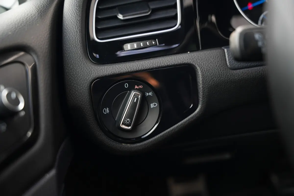R 2.0 TSI 301 pk 4Motion / Eventuri-Intake/ Pano-Dak/ Dynaudio/ Keyless/ Select-Drive/ Leder/ Sport-Stoelen/ Stoel.Verw/ Apple-Carplay/ 19'' LMV