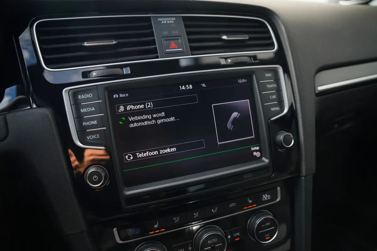 R 2.0 TSI 301 pk 4Motion / Eventuri-Intake/ Pano-Dak/ Dynaudio/ Keyless/ Select-Drive/ Leder/ Sport-Stoelen/ Stoel.Verw/ Apple-Carplay/ 19'' LMV