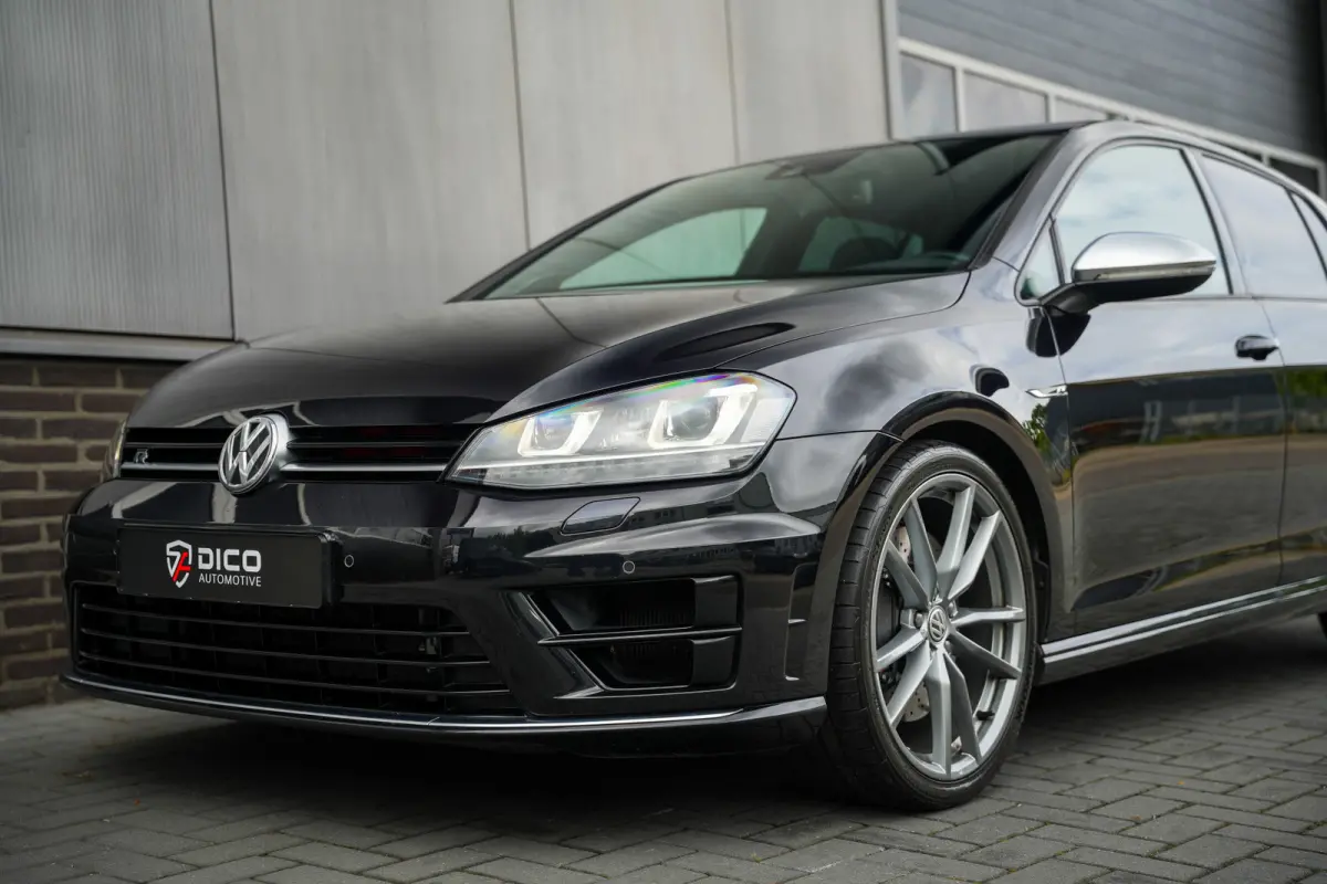 R 2.0 TSI 301 pk 4Motion / Eventuri-Intake/ Pano-Dak/ Dynaudio/ Keyless/ Select-Drive/ Leder/ Sport-Stoelen/ Stoel.Verw/ Apple-Carplay/ 19'' LMV