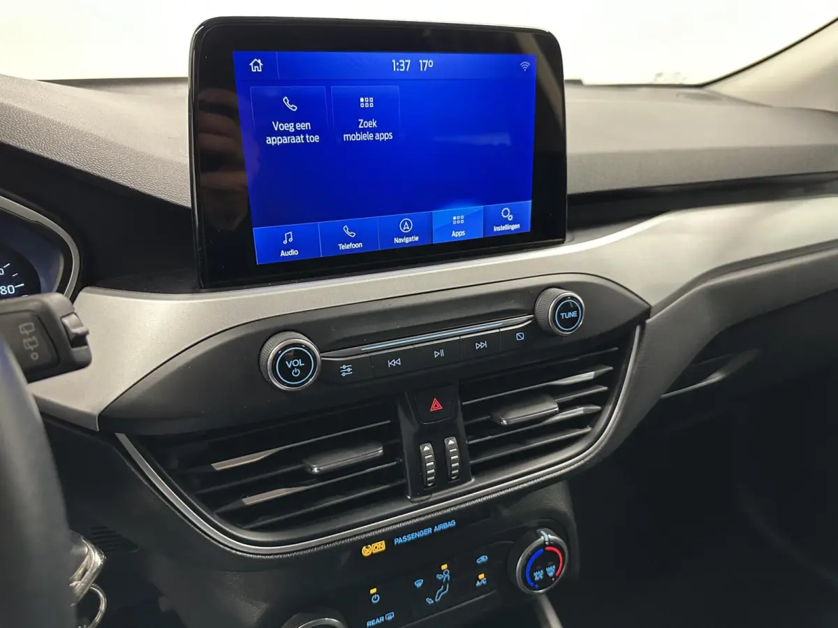 1.0 EcoBoost Trend Edition Business CAMERA CARPLAY NAVI LM.