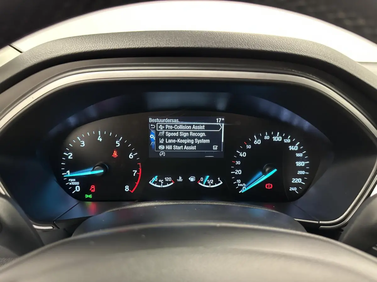 1.0 EcoBoost Trend Edition Business CAMERA CARPLAY NAVI LM.