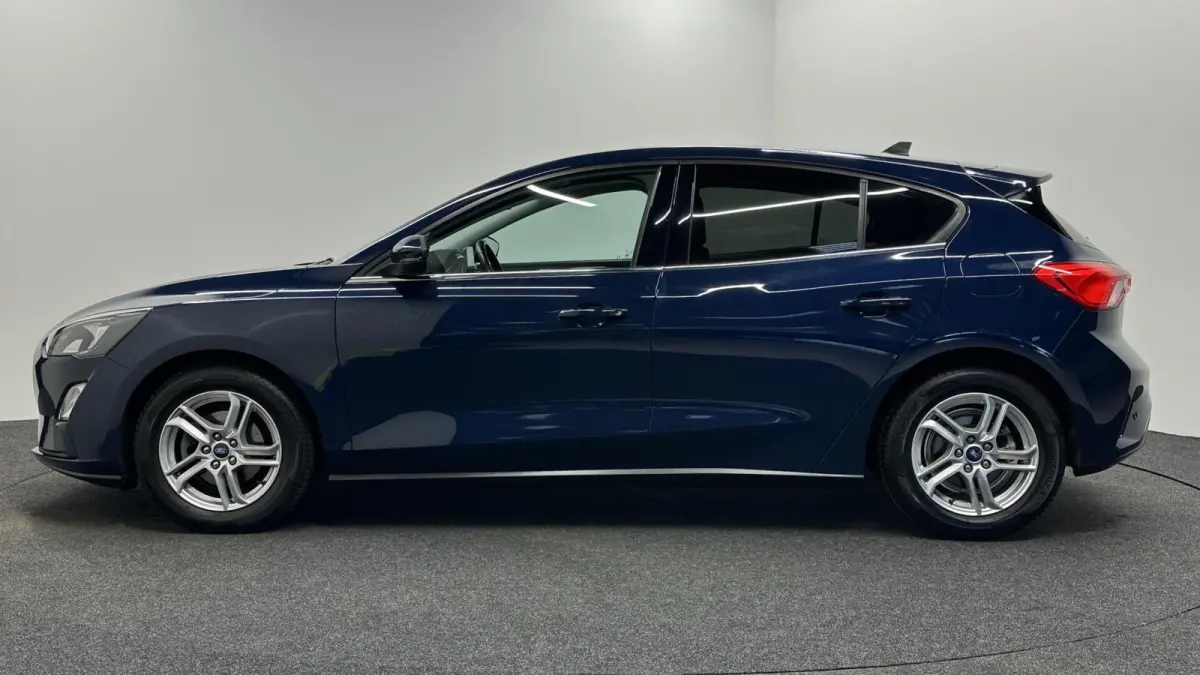 1.0 EcoBoost Trend Edition Business CAMERA CARPLAY NAVI LM.