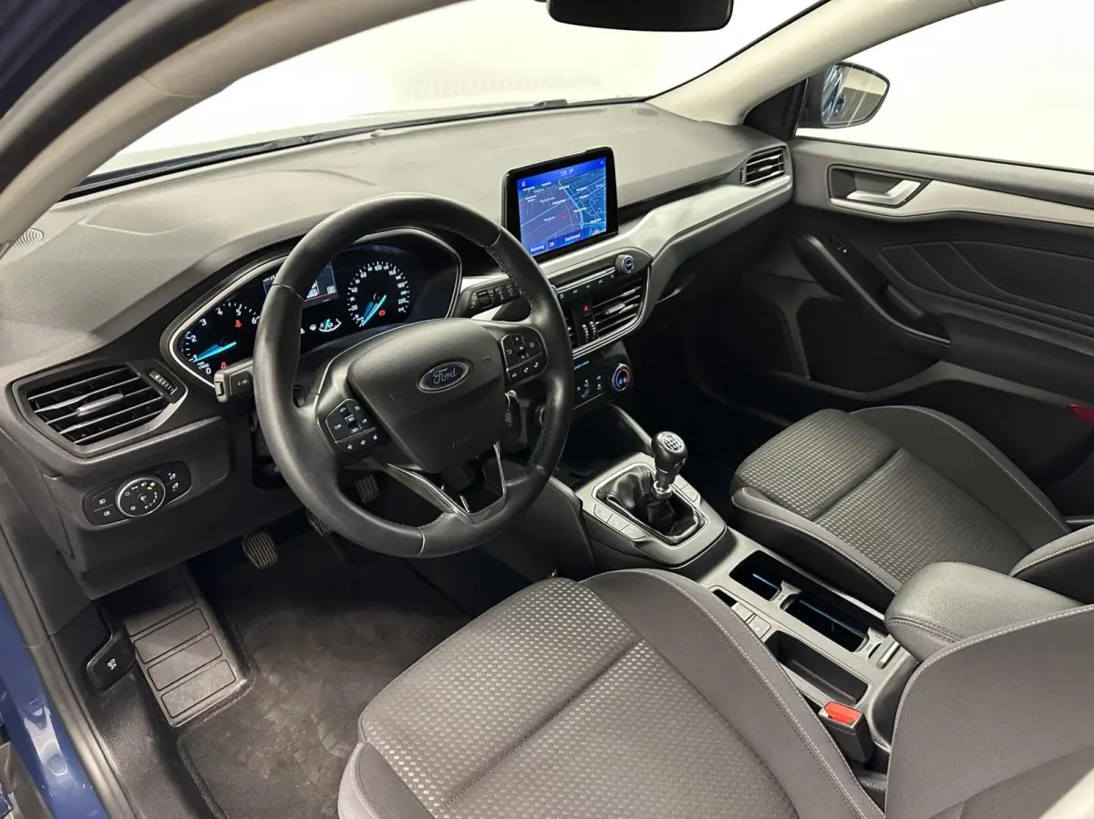 1.0 EcoBoost Trend Edition Business CAMERA CARPLAY NAVI LM.
