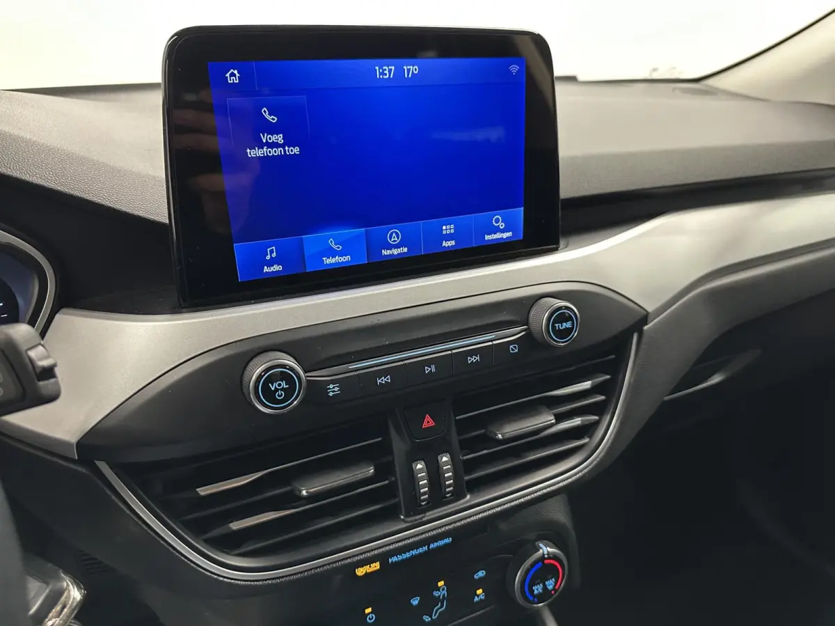 1.0 EcoBoost Trend Edition Business CAMERA CARPLAY NAVI LM.