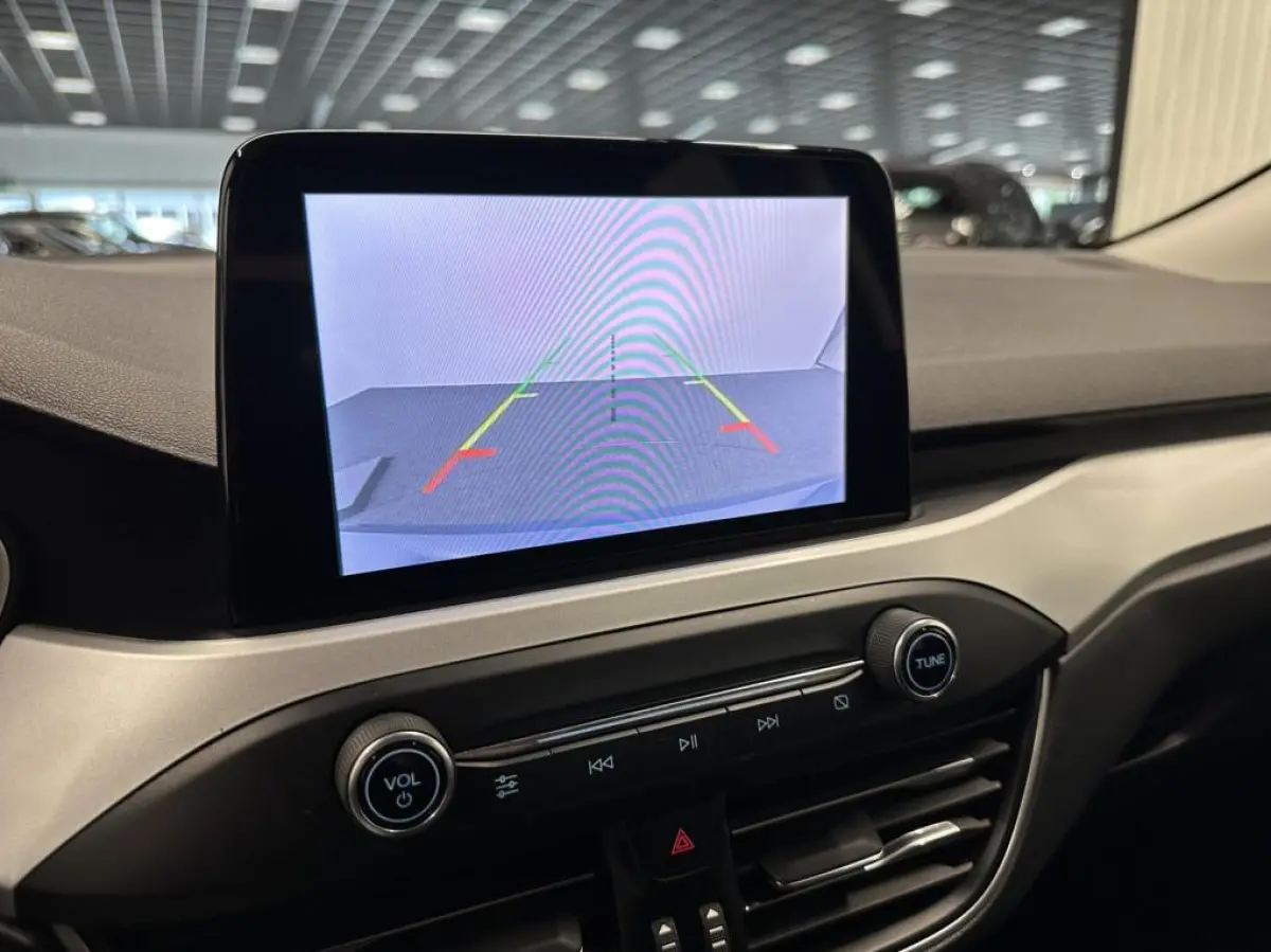 1.0 EcoBoost Trend Edition Business CAMERA CARPLAY NAVI LM.