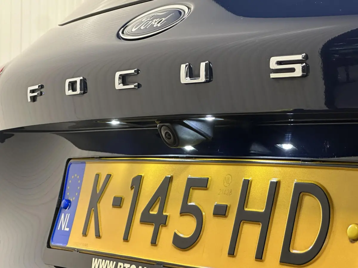 1.0 EcoBoost Trend Edition Business CAMERA CARPLAY NAVI LM.