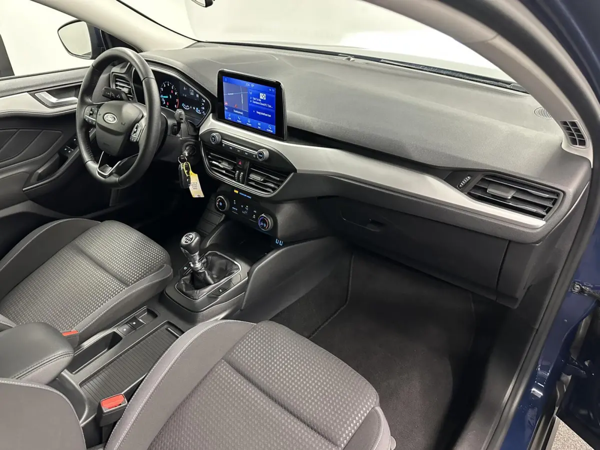 1.0 EcoBoost Trend Edition Business CAMERA CARPLAY NAVI LM.