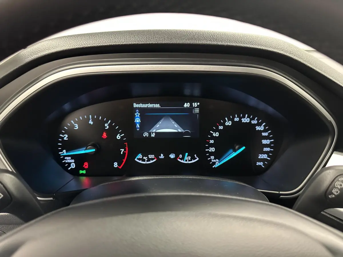 1.0 EcoBoost Trend Edition Business CAMERA CARPLAY NAVI LM.