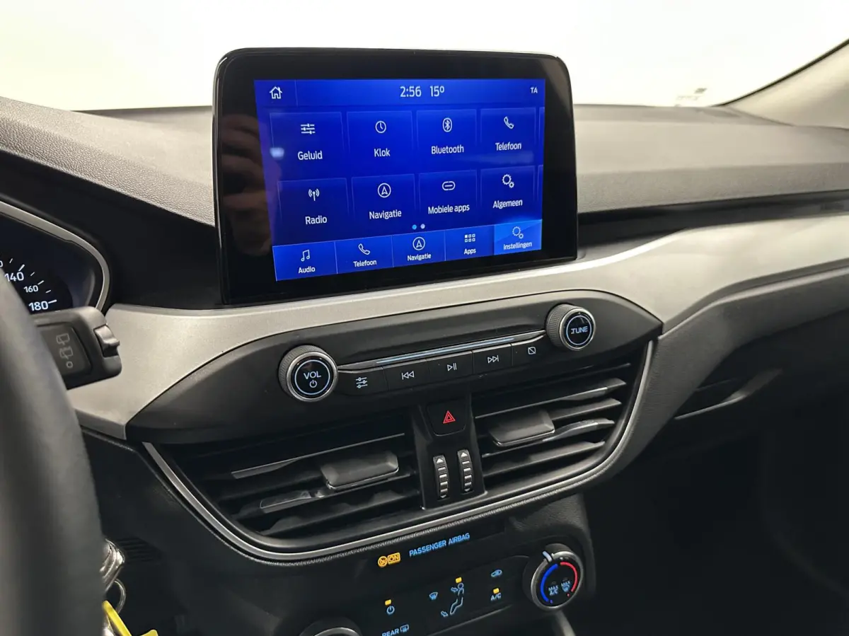1.0 EcoBoost Trend Edition Business CAMERA CARPLAY NAVI LM.