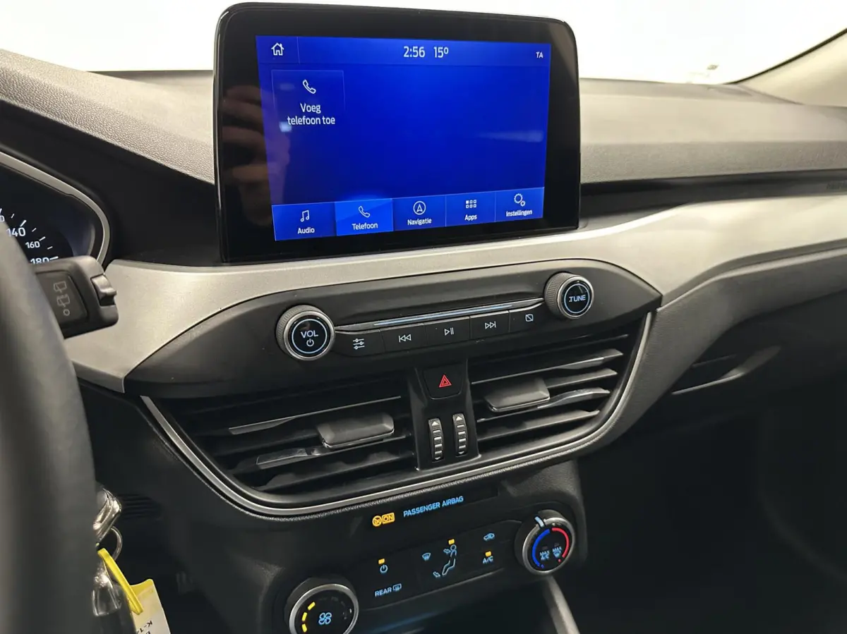 1.0 EcoBoost Trend Edition Business CAMERA CARPLAY NAVI LM.
