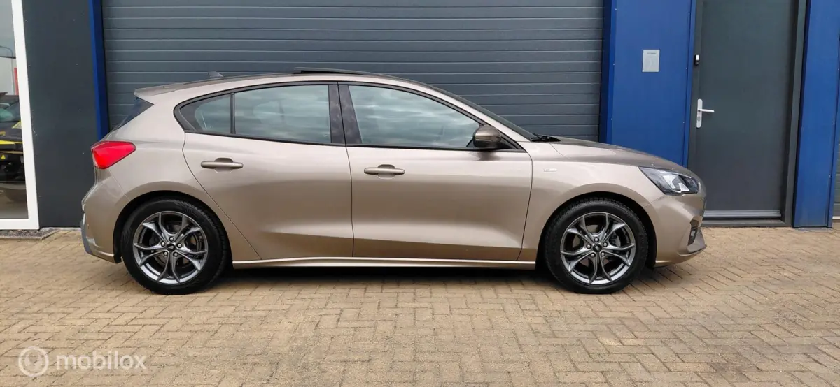 1.0 EcoBoost ST Line, Pano