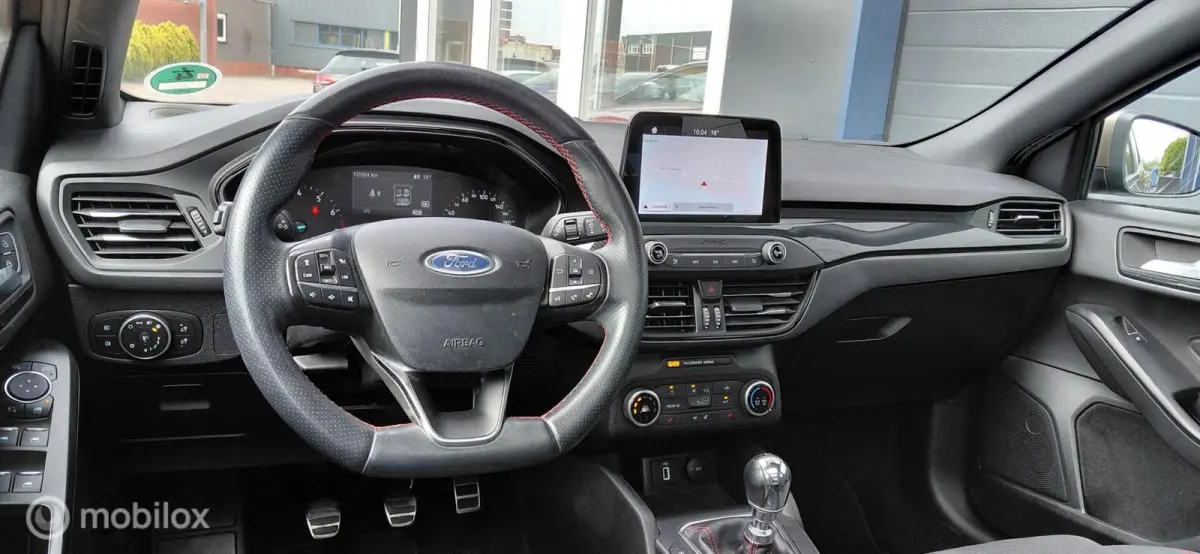 1.0 EcoBoost ST Line, Pano