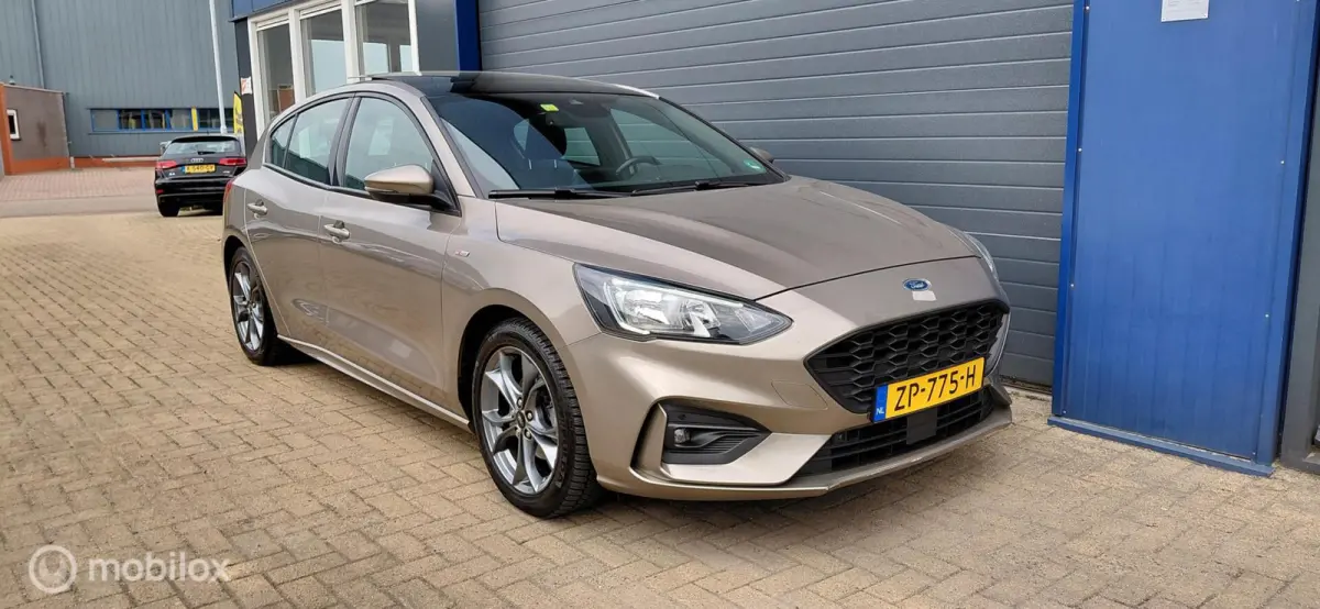1.0 EcoBoost ST Line, Pano