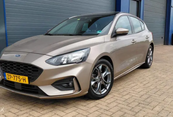 1.0 EcoBoost ST Line, Pano