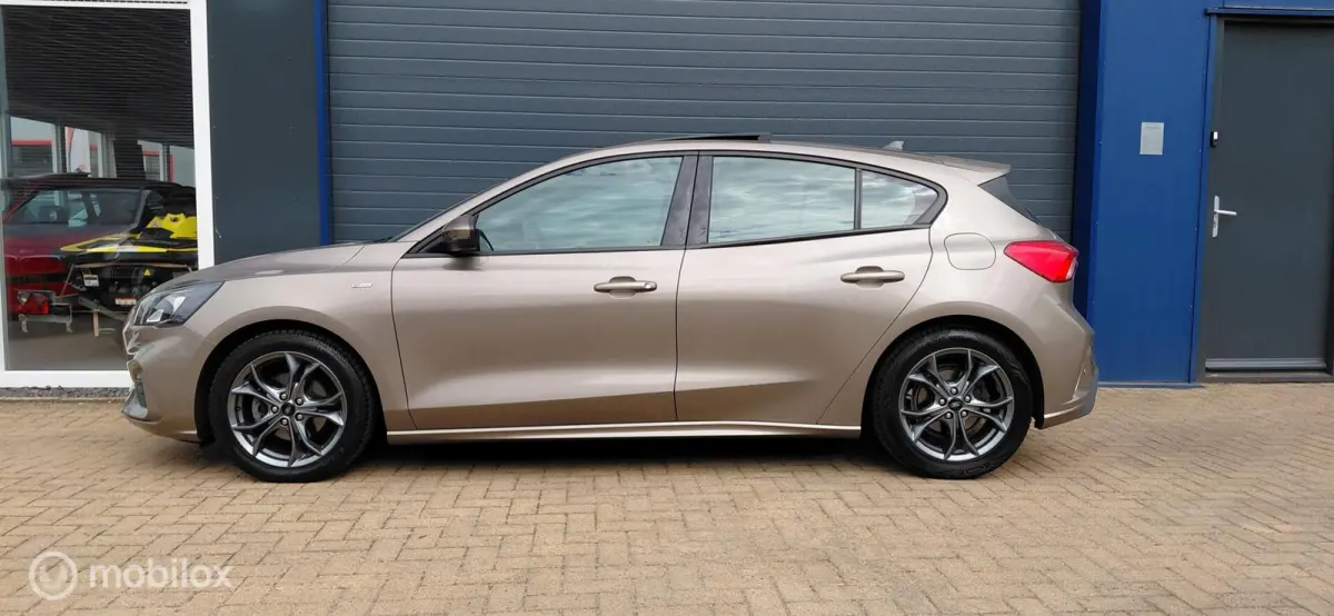 1.0 EcoBoost ST Line, Pano