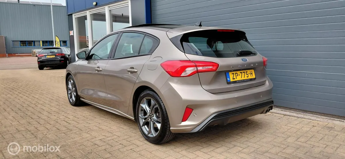 1.0 EcoBoost ST Line, Pano